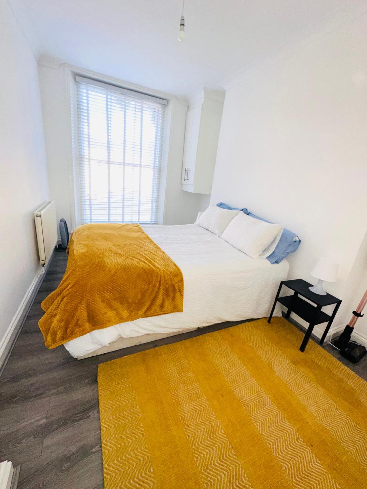 A Modern 2 Bedroom Seaside Apartment Хейстингс Екстериор снимка