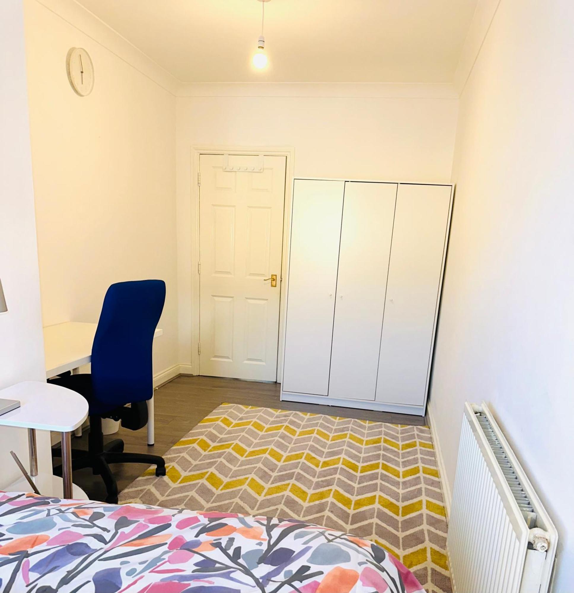 A Modern 2 Bedroom Seaside Apartment Хейстингс Екстериор снимка
