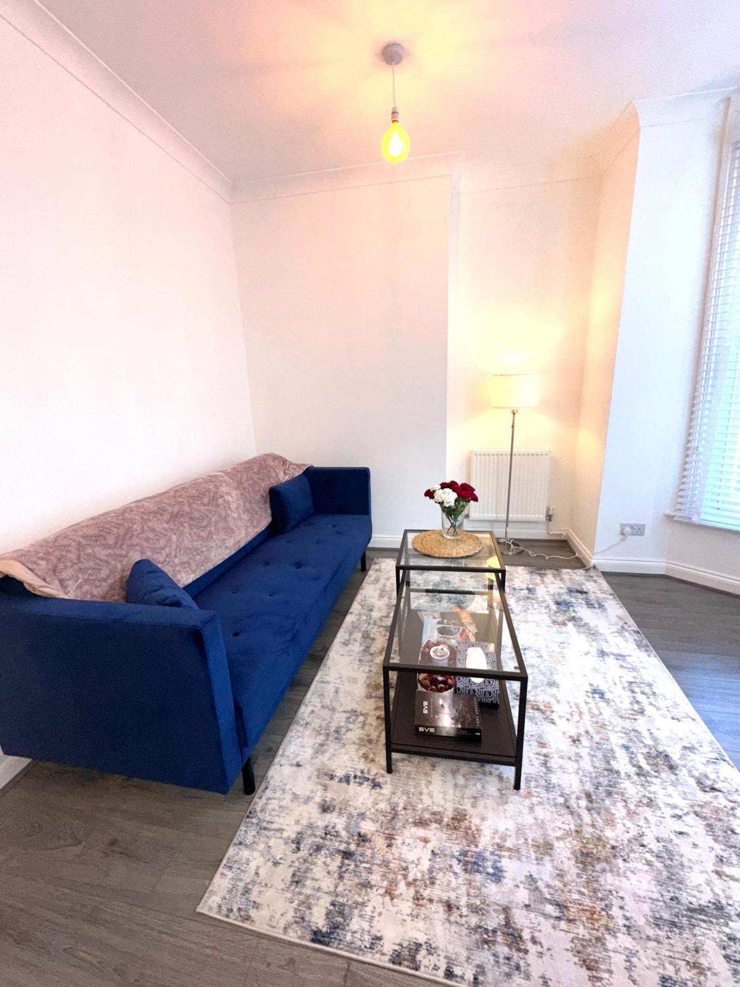 A Modern 2 Bedroom Seaside Apartment Хейстингс Екстериор снимка